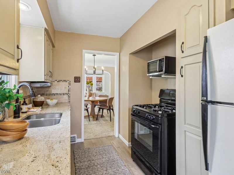 4067 W 161st Street, Cleveland, OH 44135 Photo 15