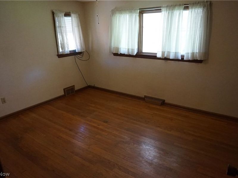 2068 Miami Road, Euclid, OH 44117 Photo 31
