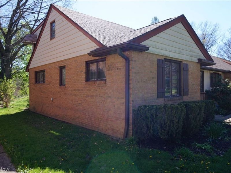 2068 Miami Road, Euclid, OH 44117 Photo 4