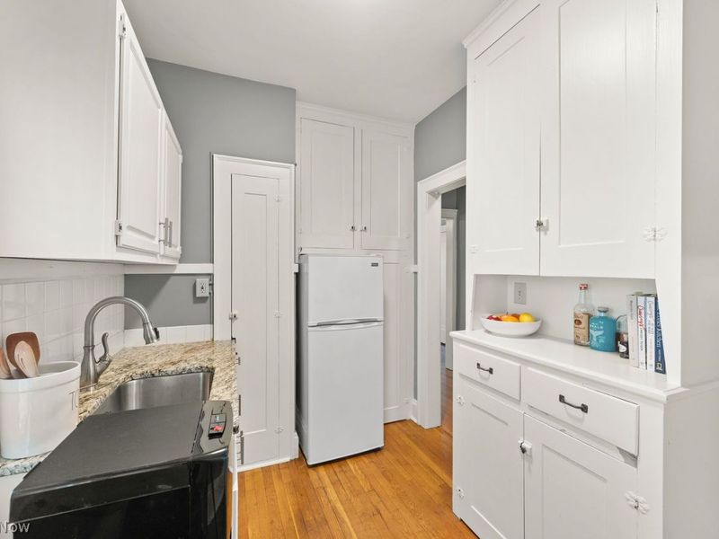 10429 Clifton Boulevard, Unit 305, Cleveland, OH 44102 Photo 9