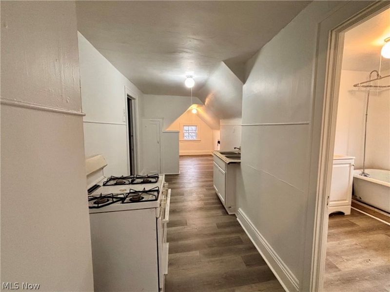 11419 Durant Avenue, Cleveland, OH 44108 Photo 22
