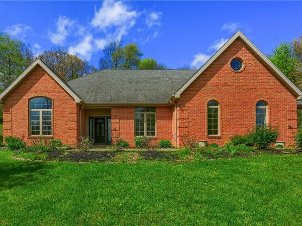 113 Whistle Pig Ln, Mars, PA 16046