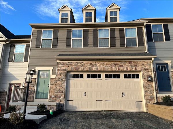 3004 KAPALUA LANE , Jeannette, PA 15644