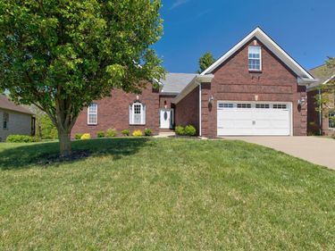 124 St Andrews Way, Georgetown, KY 40324