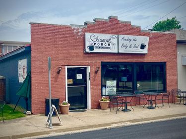 111 E Main Street, Wilmore, KY 40390