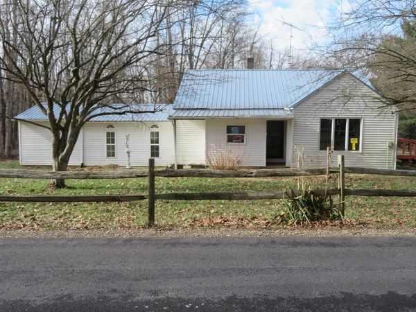 13891 Armentrout Rd, Fredericktown, OH 43019