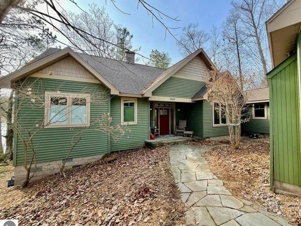 2969 Crescent Shores Drive, Traverse City, MI 49685