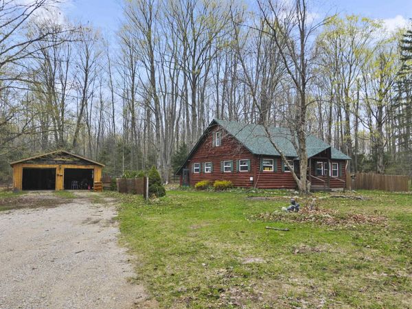 2561 Johnson Road E, Lake City, MI 49651