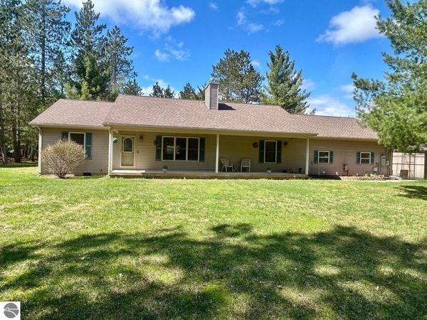 4260 Dort Road W, Roscommon, MI 48653