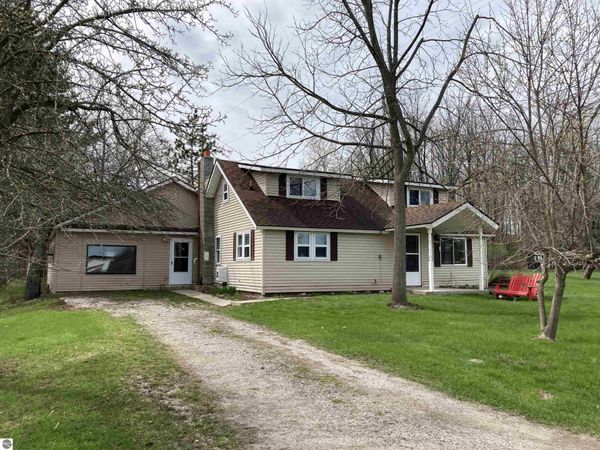 340 Ward Street, Rose City, MI 48654