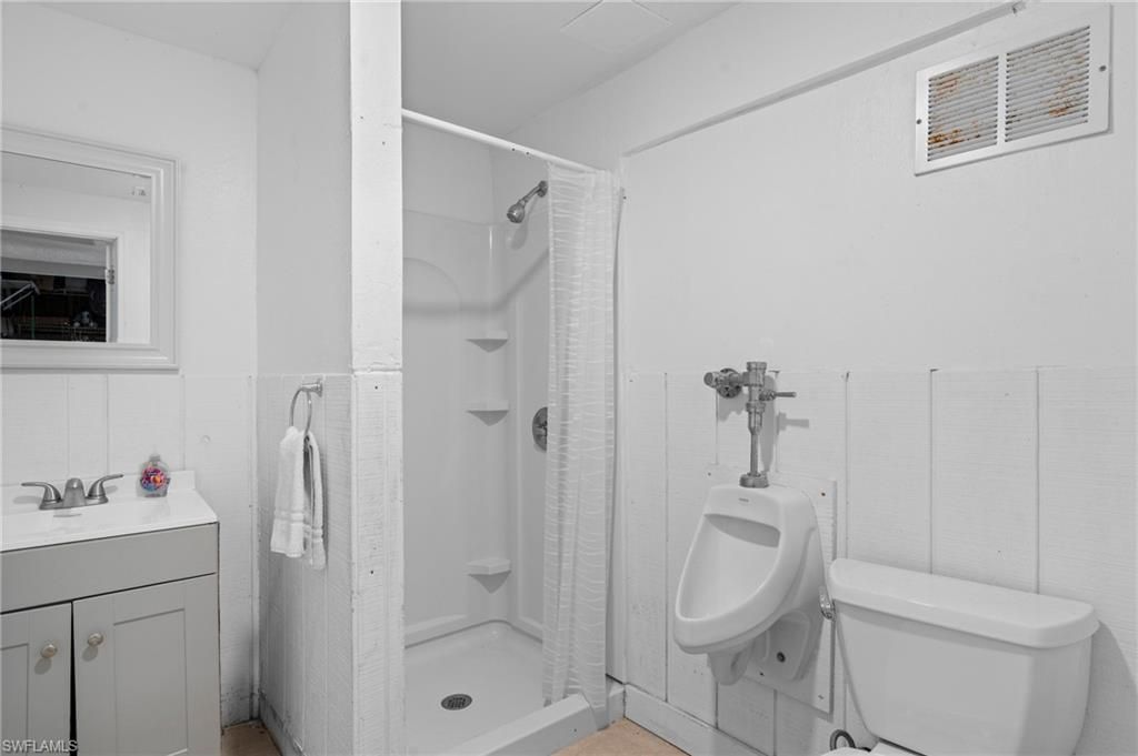 210 Miramar St, Fort Myers Beach, FL 33931 Photo