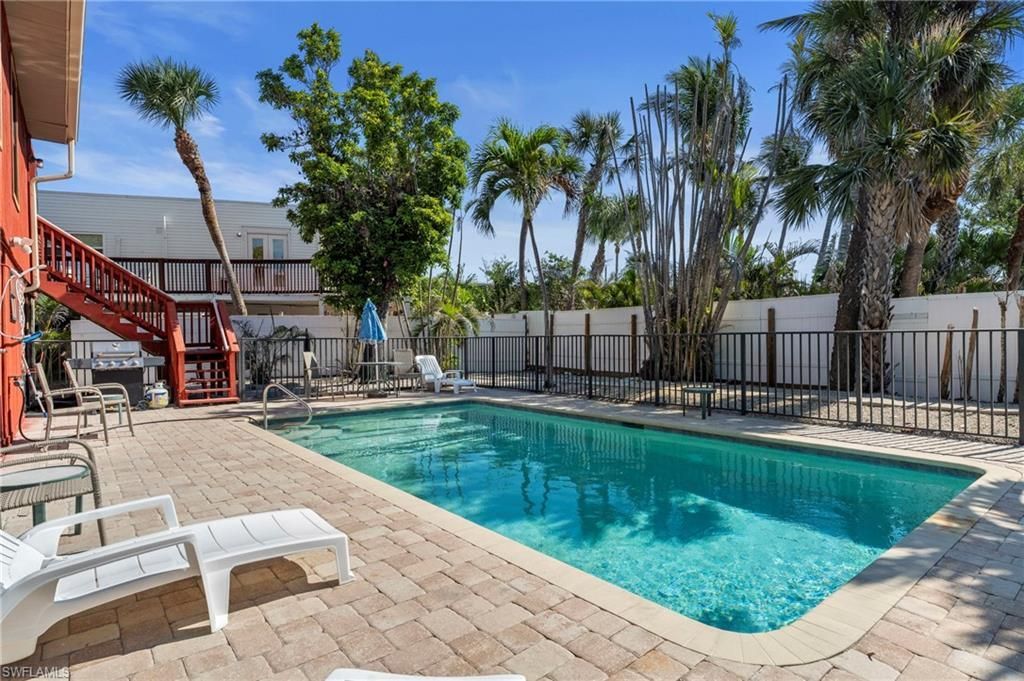 210 Miramar St, Fort Myers Beach, FL 33931 Photo