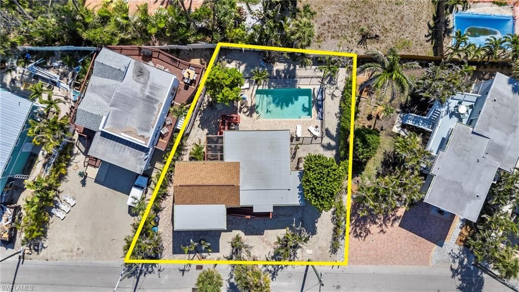 210 Miramar St, Fort Myers Beach, FL 33931 Photo