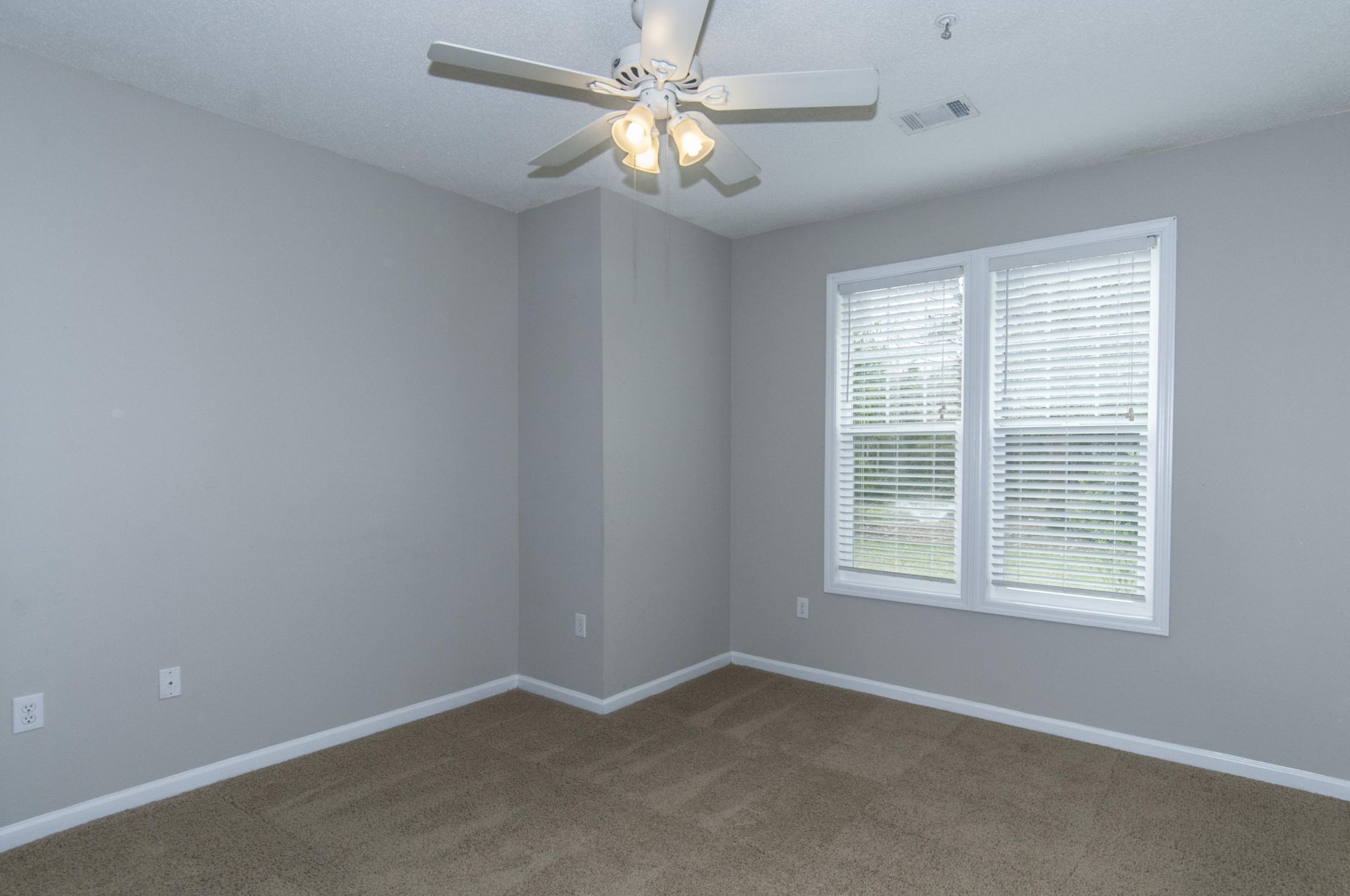 1212 Rosewood Lane Photo 11