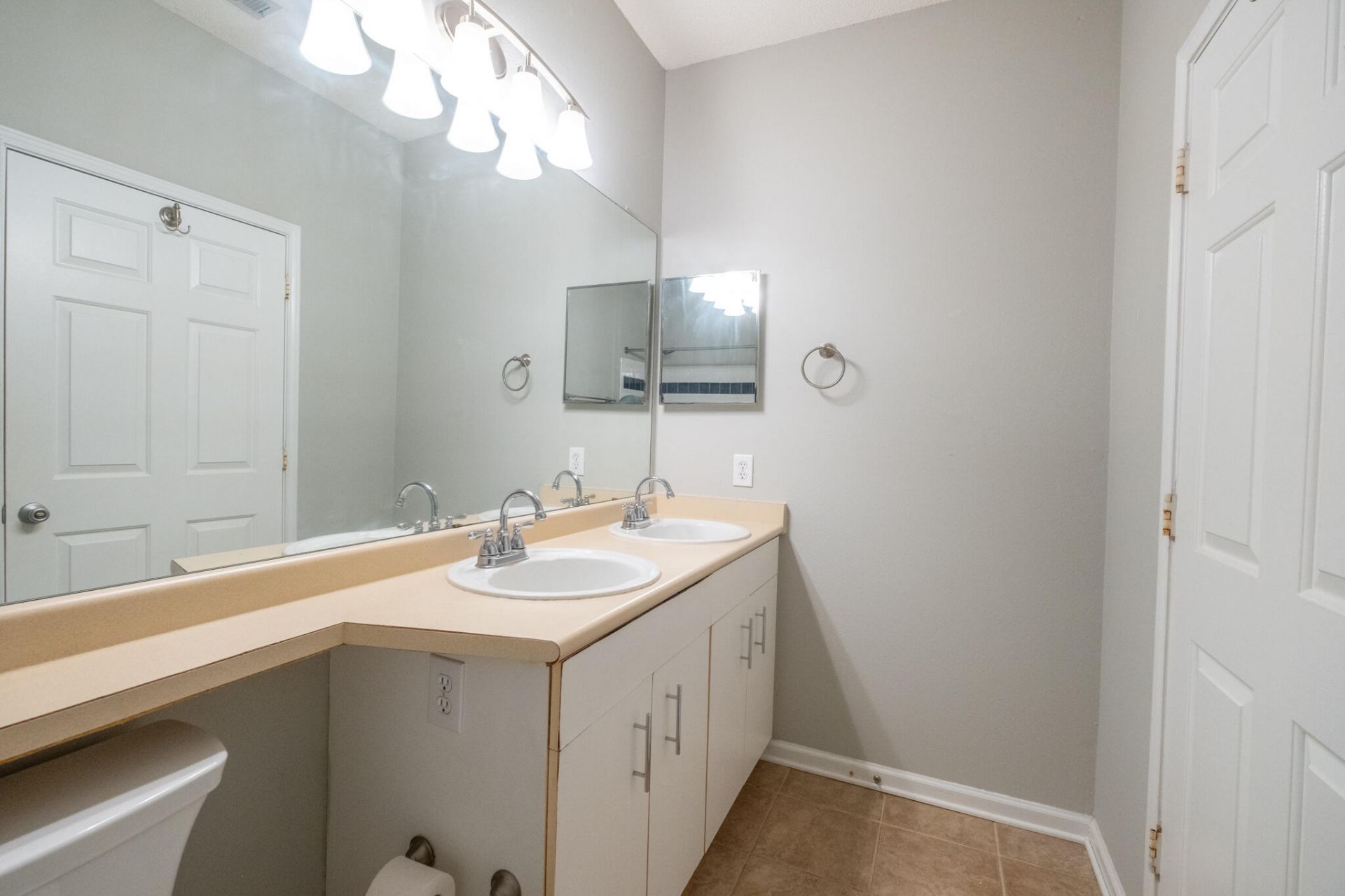 1212 Rosewood Lane Photo 14