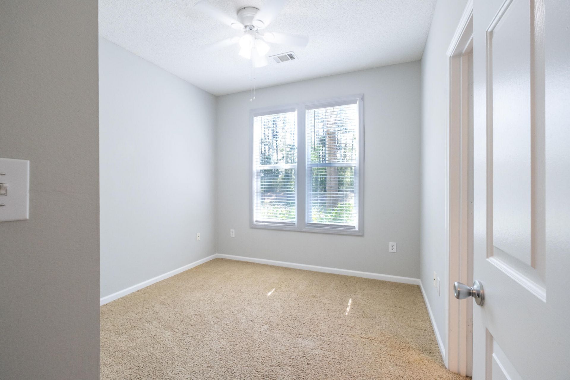 1212 Rosewood Lane Photo 18