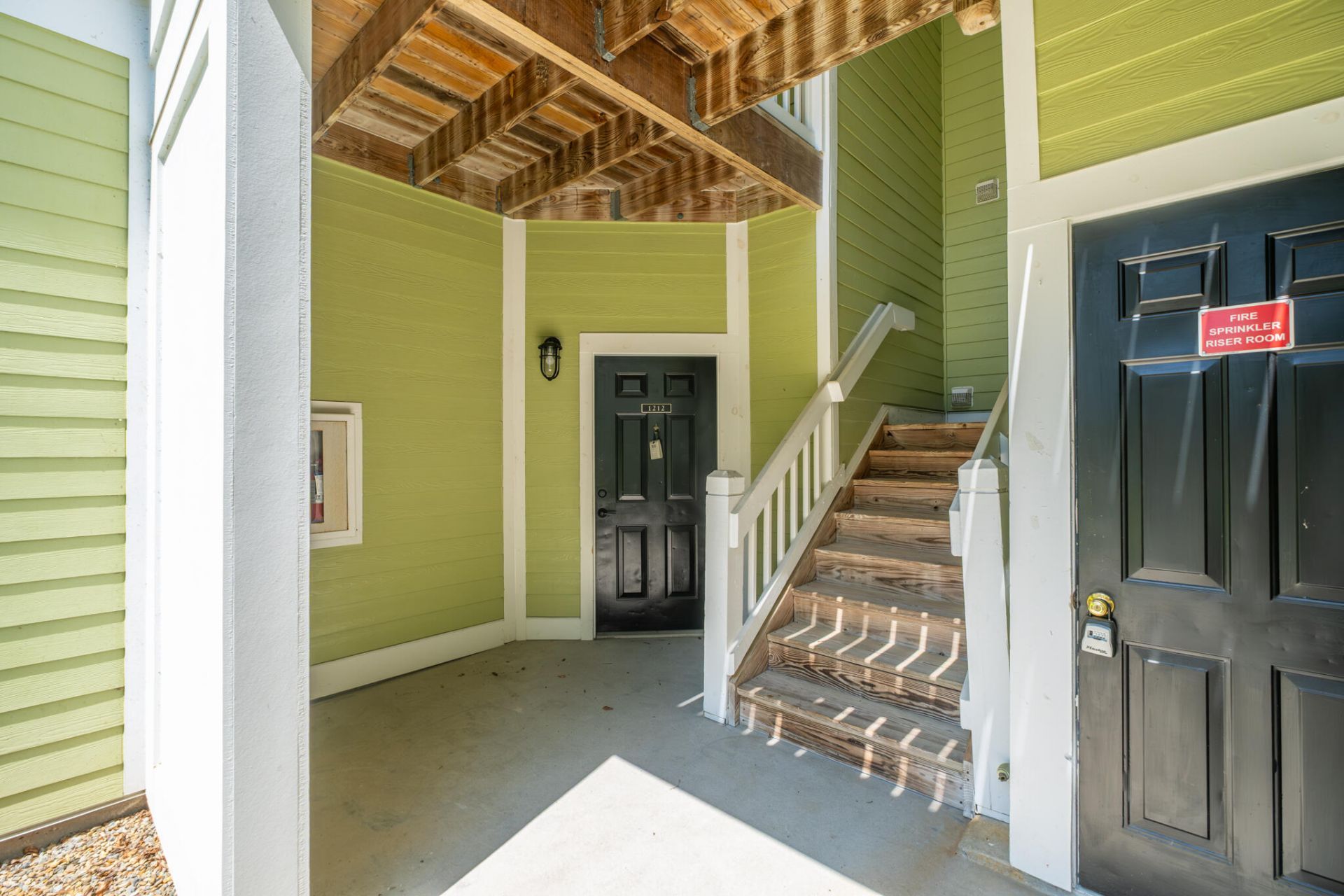 1212 Rosewood Lane Photo 28