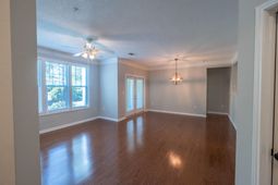 1212 Rosewood Lane photo 4