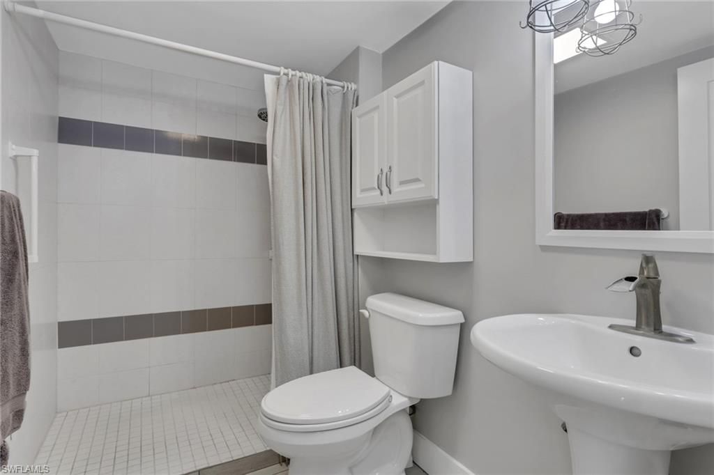 4586 Trawler Ct, Unit 305, Fort Myers, FL 33919 Photo