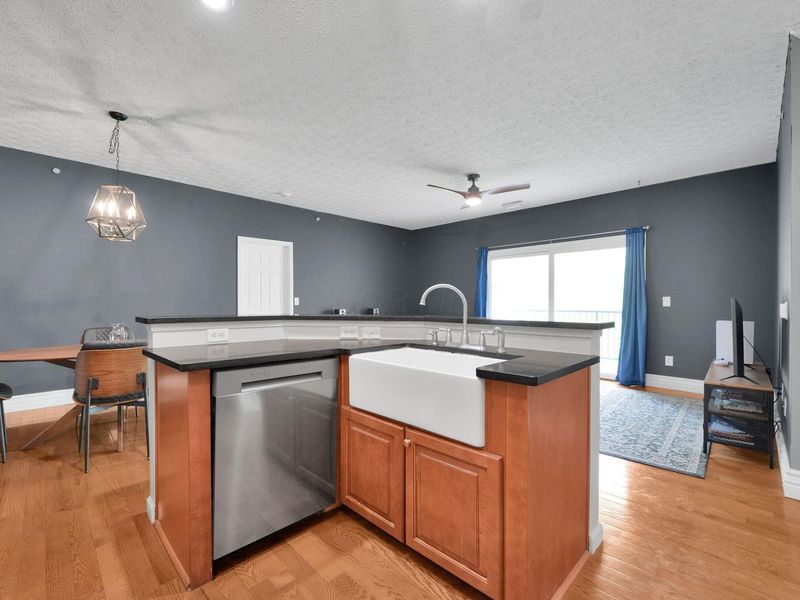 6120 Harbour Pointe , Unit 202, Columbus, OH 43231 Photo 13