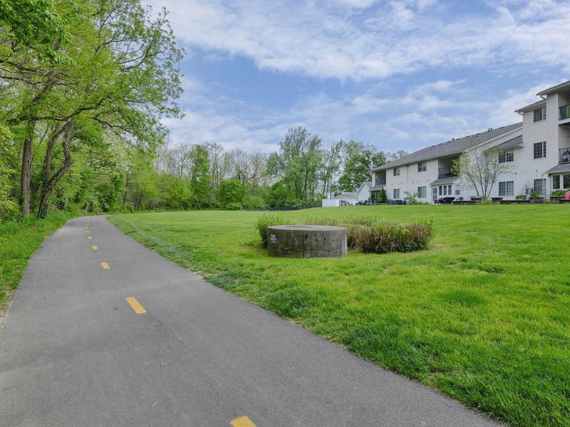 6120 Harbour Pointe , Unit 202, Columbus, OH 43231 Photo 23