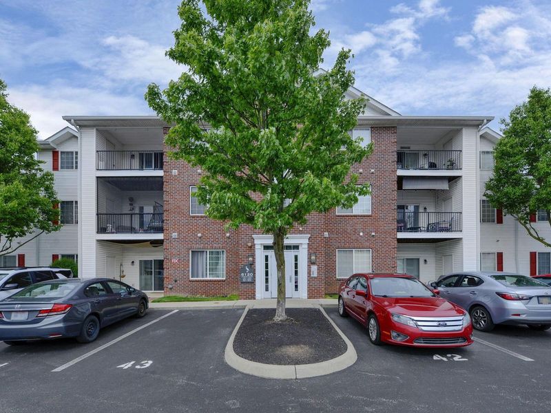 6120 Harbour Pointe , Unit 202, Columbus, OH 43231 Photo 3