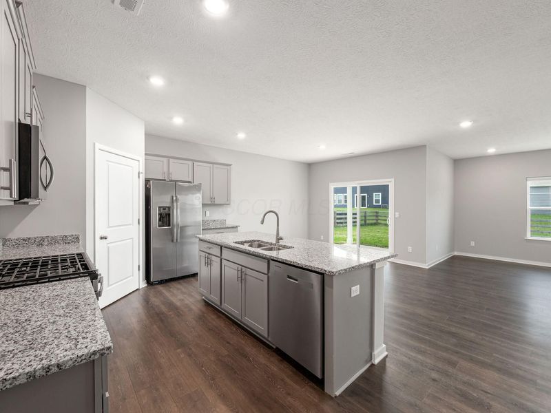 472 Park Vista Drive, Delaware, OH 43015 Photo 6
