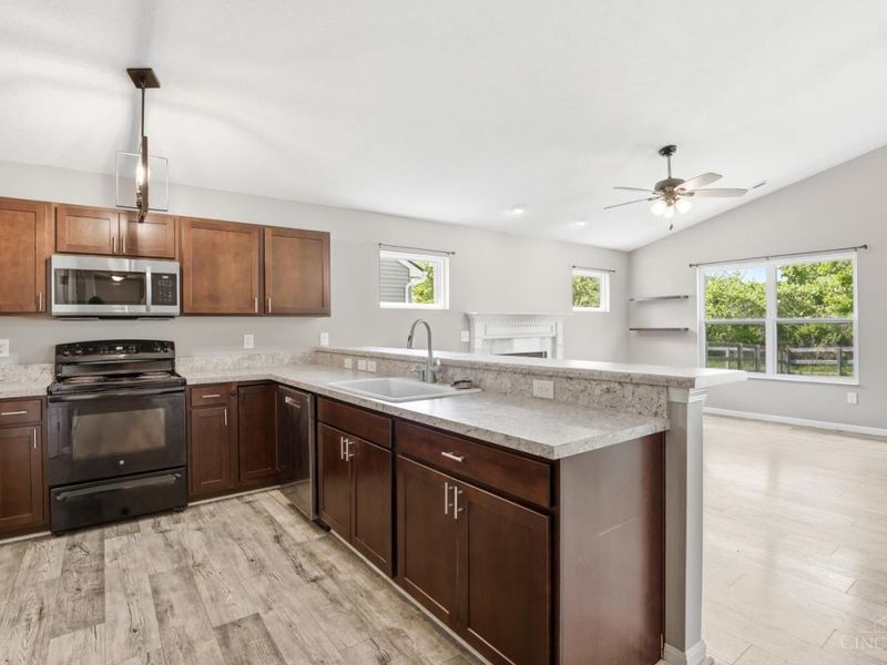 4956 Jessica Suzanne Drive, Morrow, OH 45152 Photo 15