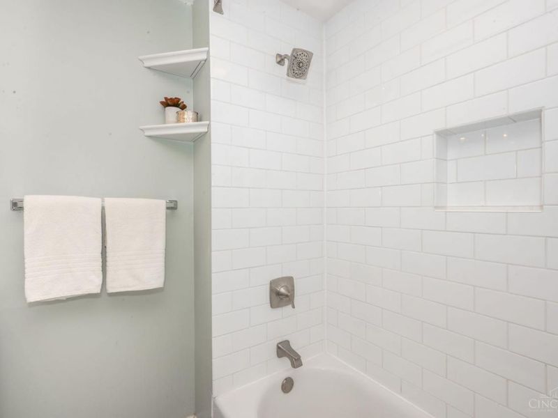 2846 Markbreit Avenue, Cincinnati, OH 45209 Photo 30