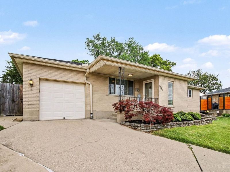 3392 Keywest Drive, Green Township, OH 45239 Photo 2