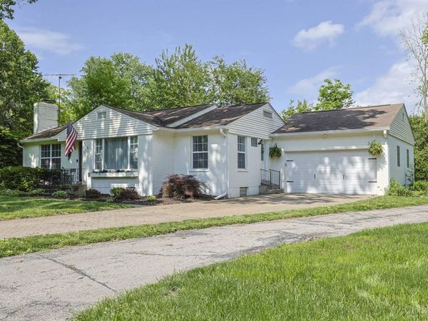 1530 Maple Avenue, Wyoming, OH 45215