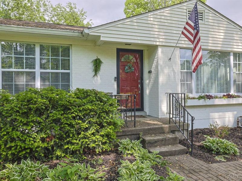 1530 Maple Avenue, Wyoming, OH 45215 Photo 3