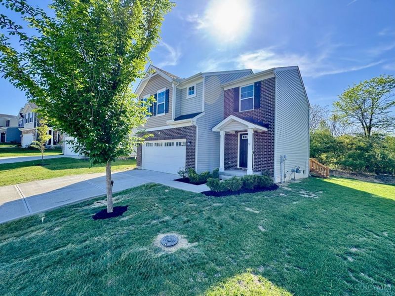 2905 Pine Leaf Court, Hamilton, OH 45103 Photo 2