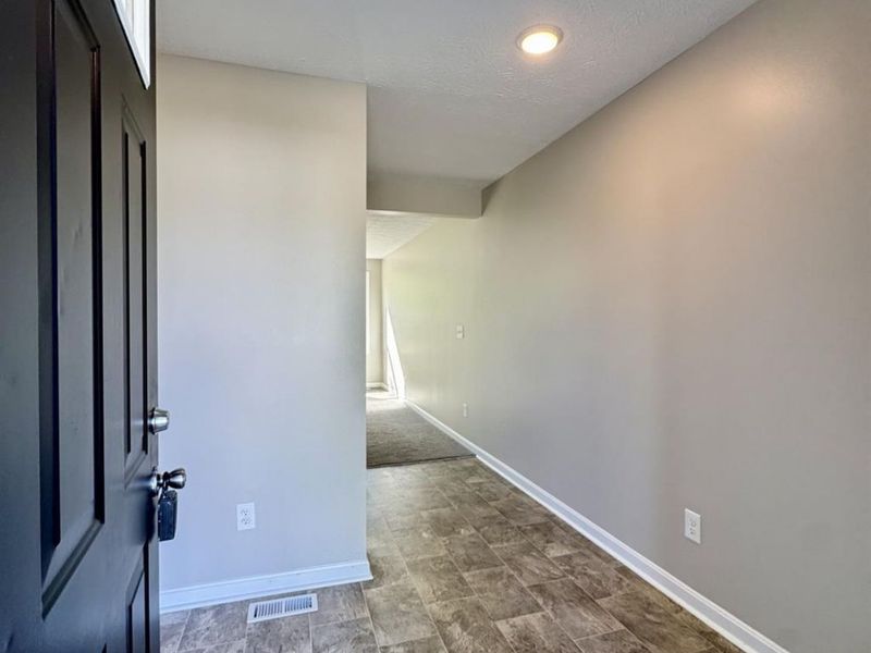 2905 Pine Leaf Court, Hamilton, OH 45103 Photo 6