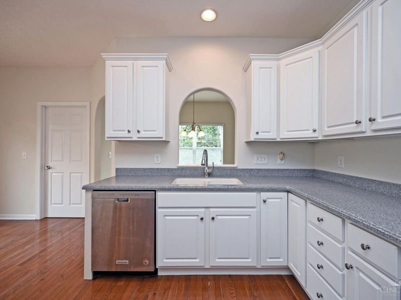 7210 Rolling Oaks Court, Colerain Township, OH 45239 Photo 13