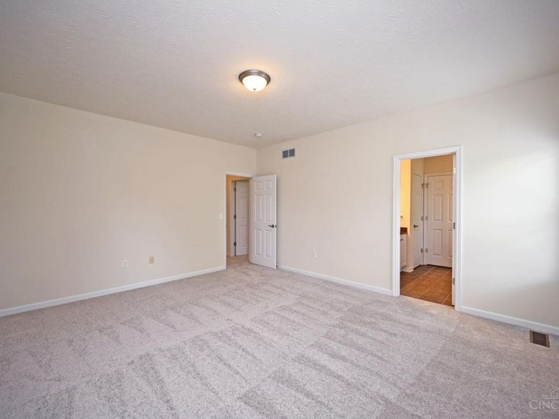 7210 Rolling Oaks Court, Colerain Township, OH 45239 Photo 18