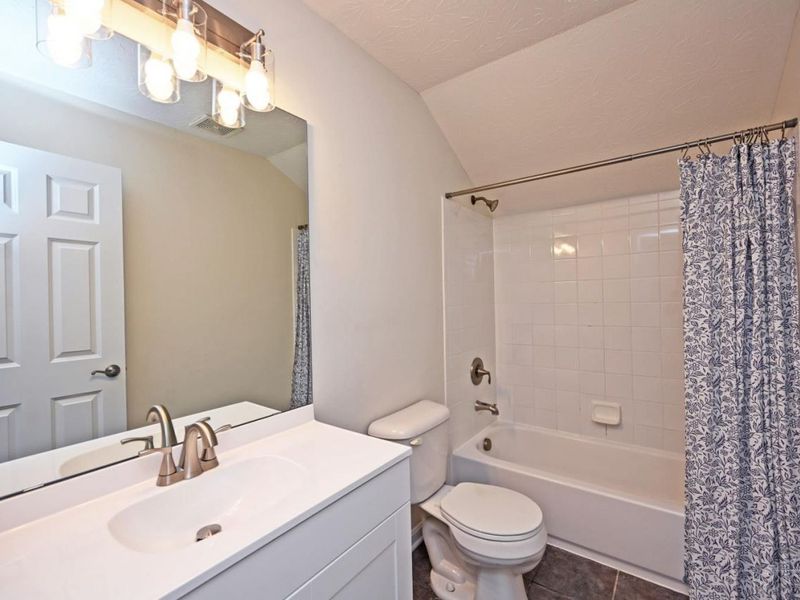7210 Rolling Oaks Court, Colerain Township, OH 45239 Photo 30