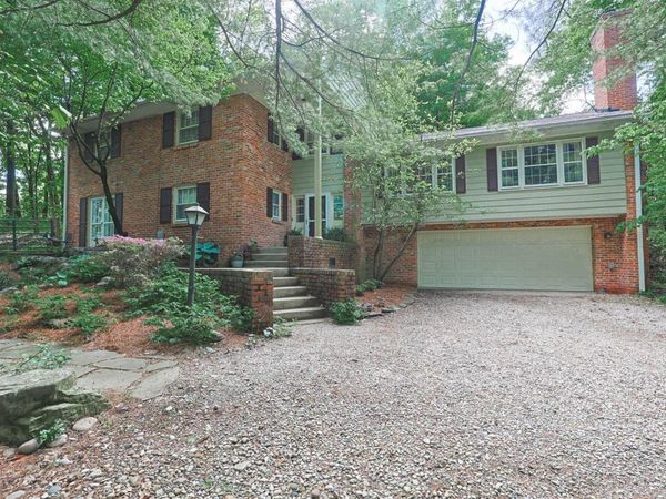 200 Brocdorf Drive, Wyoming, OH 45215