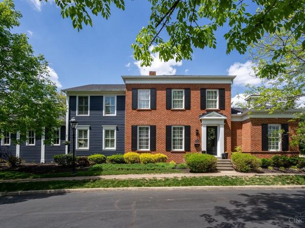 7703 Cooper Road, Montgomery, OH 45242