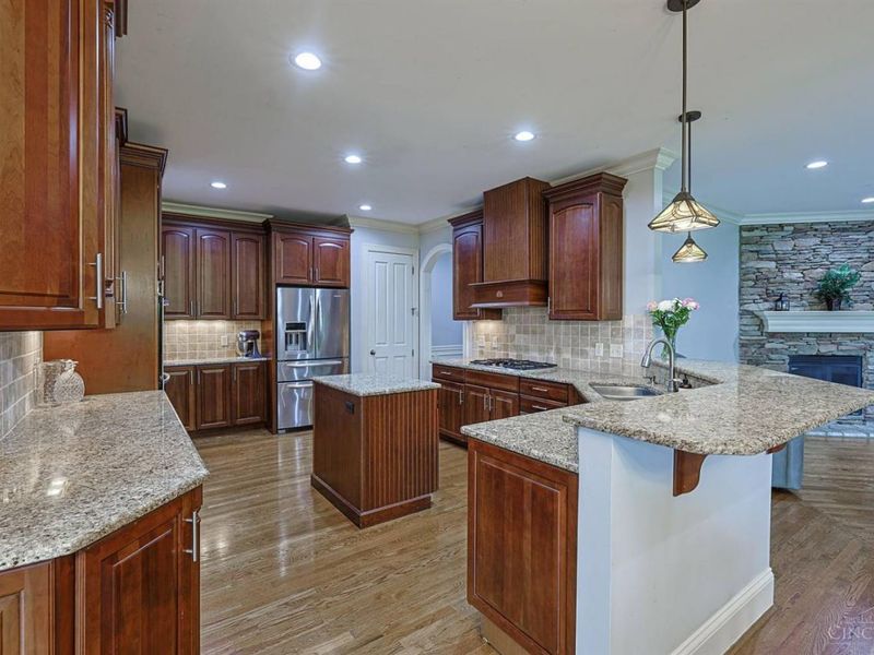 376 Compton Road, Wyoming, OH 45215 Photo 17