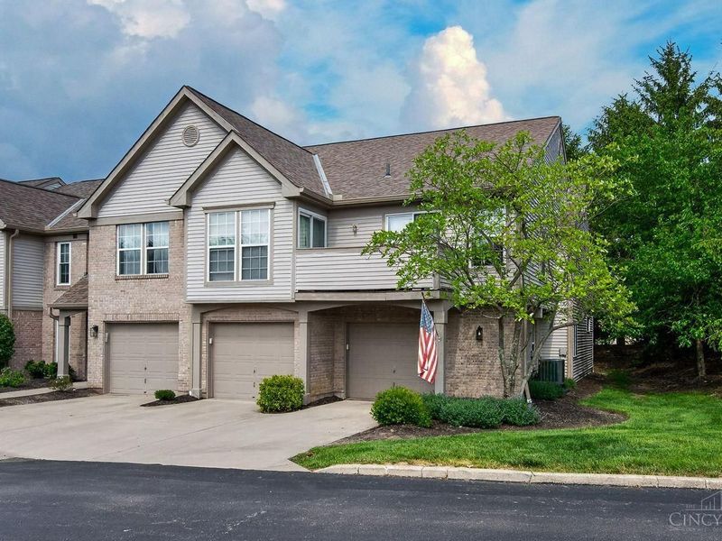 9940 Shorewood Lane, Unit F, Sharonville, OH 45241 Photo 2