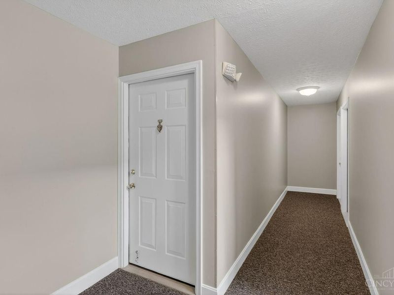 9940 Shorewood Lane, Unit F, Sharonville, OH 45241 Photo 3