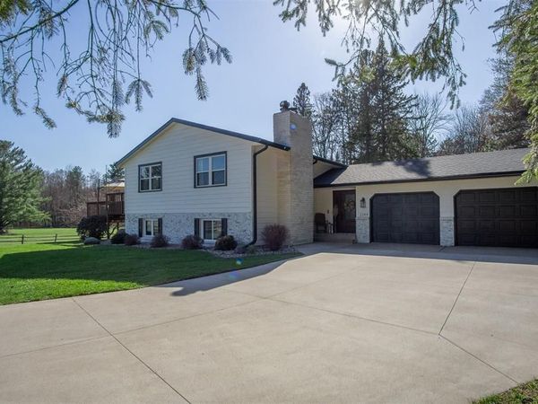 2244 90th Avenue, Eau Claire, WI 54703