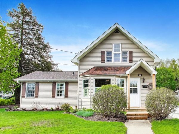 335 Howard STREET, Walworth, WI 53184