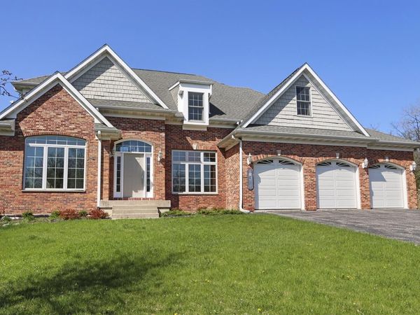 392 County Road B ROAD, Fontana, WI 53125