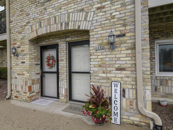 1132 Baldwin COURT, Mequon, WI 53092