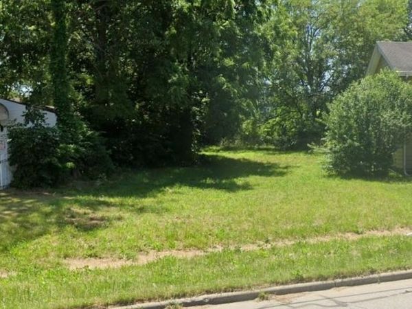 1728 Prairie Avenue, South Bend, IN 46613