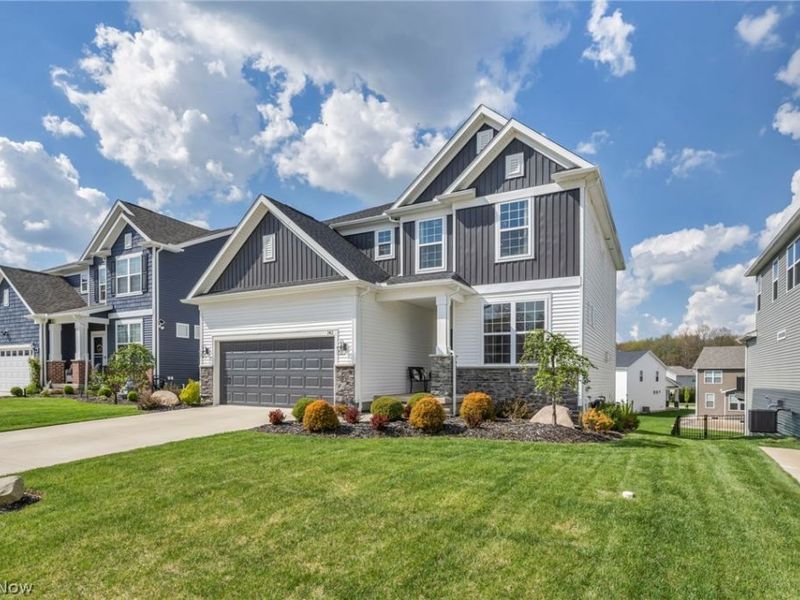 342 Foxglove Drive, Wadsworth, OH 44281 Photo 3
