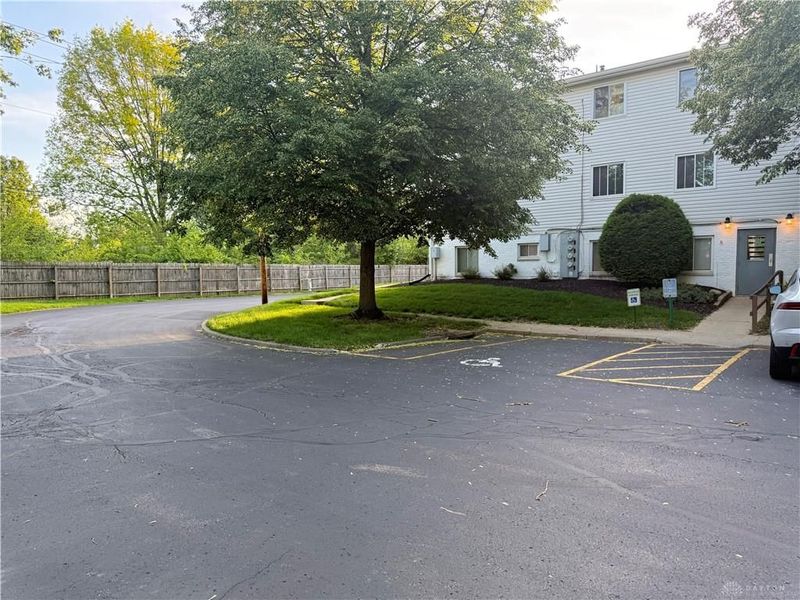 5715 E Coach Drive, Unit 159, Dayton, OH 45440 Photo 2
