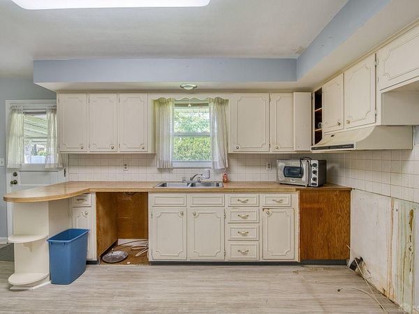 324 Beckenham Road, Englewood, OH 45322